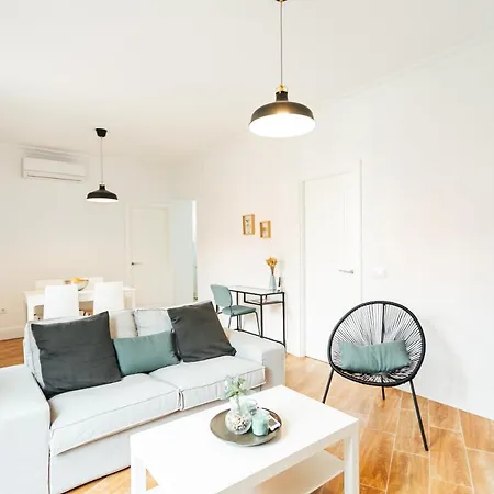 Alohamundi Peral Apartment Seville